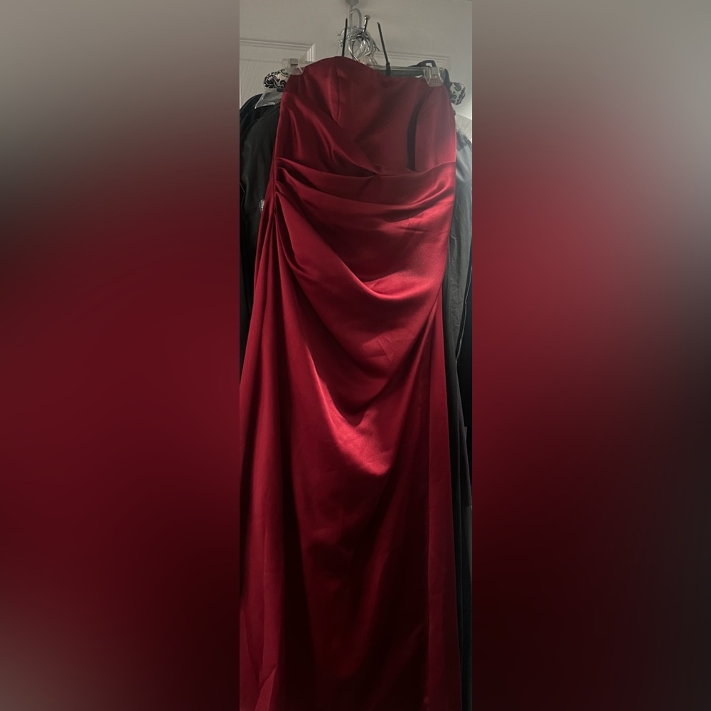 Alfred Angelo dark red strapless dress. Worn one, excellent condition.